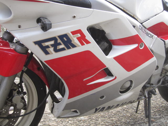 売約済み】ヤマハ FZR250Rが入荷しました。 - バイクパーツのジャンク 