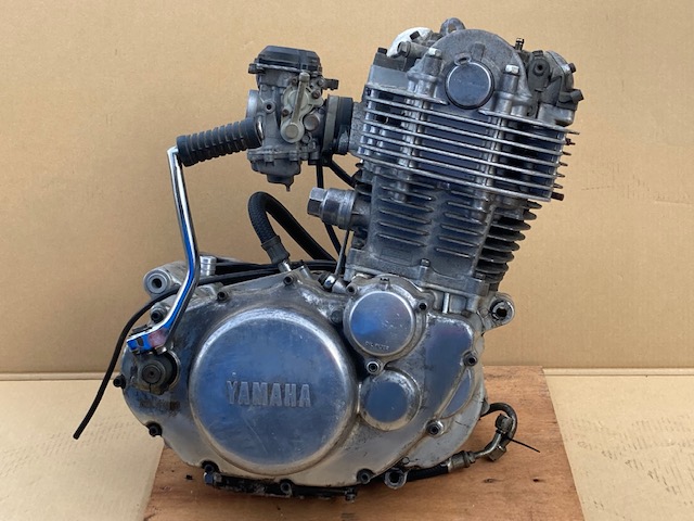 SR400 2H6エンジン